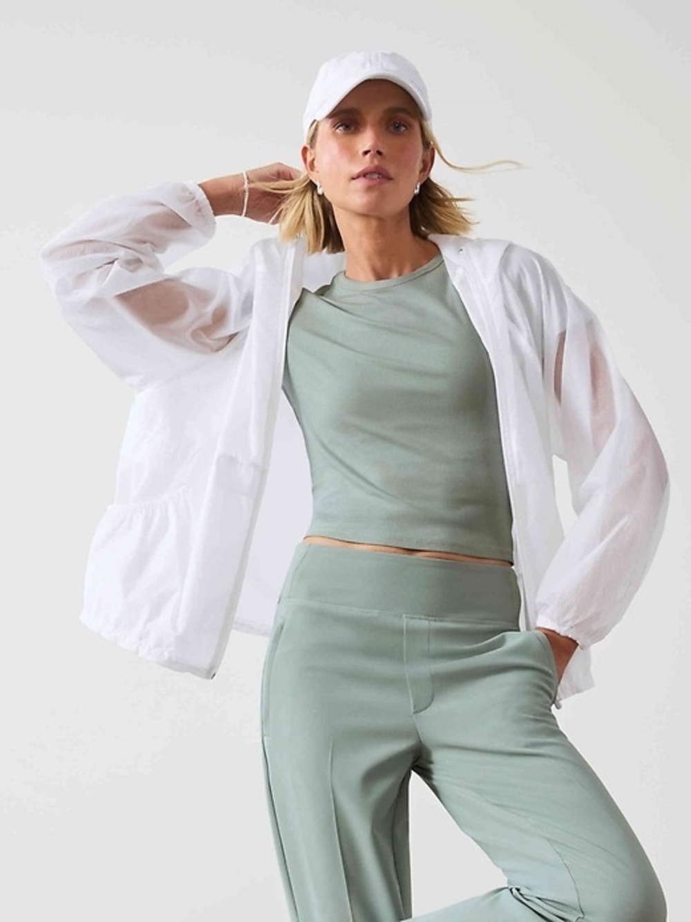 Athleta Women's White Skyline Sheer Water Repellent Lightweight Jacket Size S